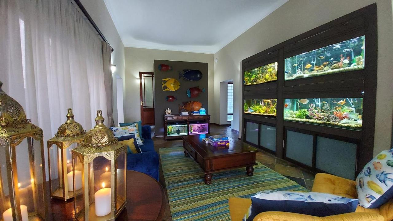 มาตูมี กอล์ฟ ลอดจ์ - เนลสเปรยต์ Hotel Mbombela ภายนอก รูปภาพ