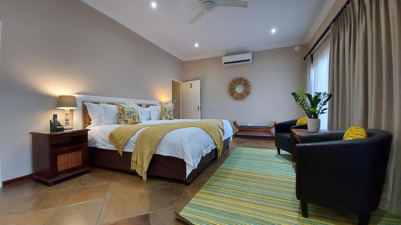มาตูมี กอล์ฟ ลอดจ์ - เนลสเปรยต์ Hotel Mbombela ภายนอก รูปภาพ