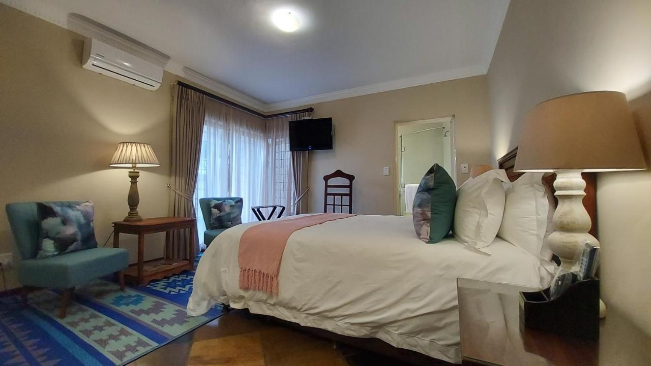 มาตูมี กอล์ฟ ลอดจ์ - เนลสเปรยต์ Hotel Mbombela ภายนอก รูปภาพ